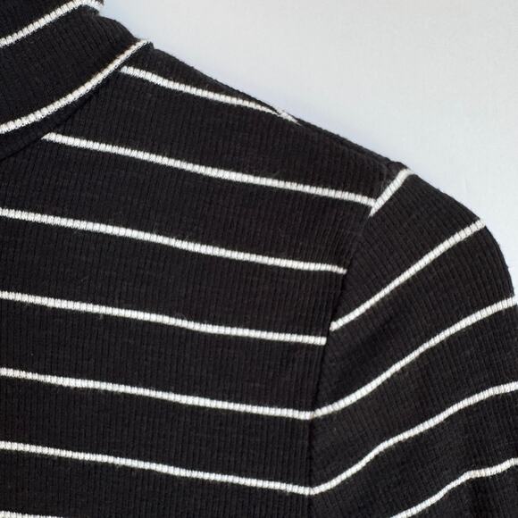 Gap Ribbed Striped Turtleneck Top Black Size Small - Picture 4 of 16